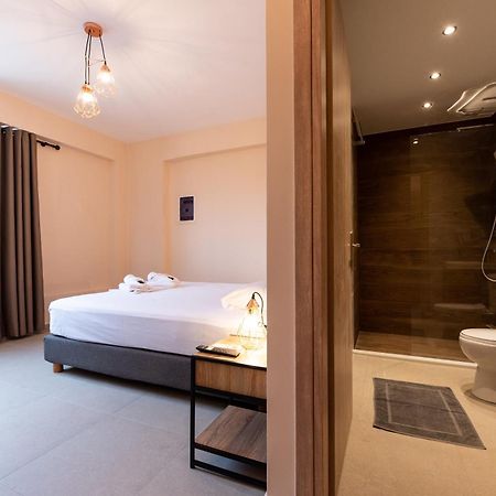 Mini Suites Near Athen'S Airport Free Shuttle From And To Athen'S Airport Szpáta Kültér fotó