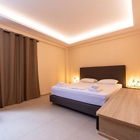 Mini Suites Near Athen'S Airport Free Shuttle From And To Athen'S Airport Szpáta Kültér fotó