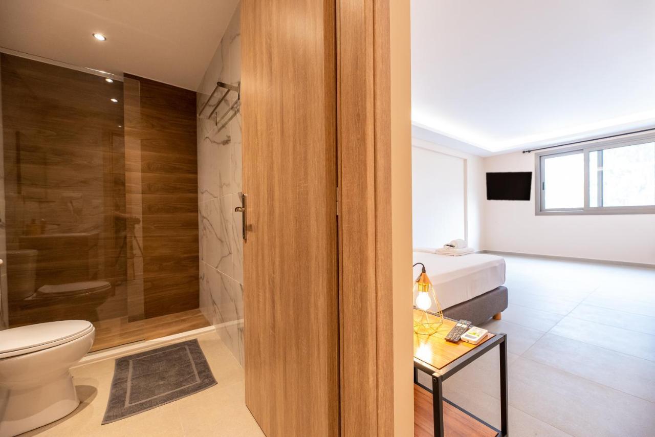 Mini Suites Near Athen'S Airport Free Shuttle From And To Athen'S Airport Szpáta Kültér fotó