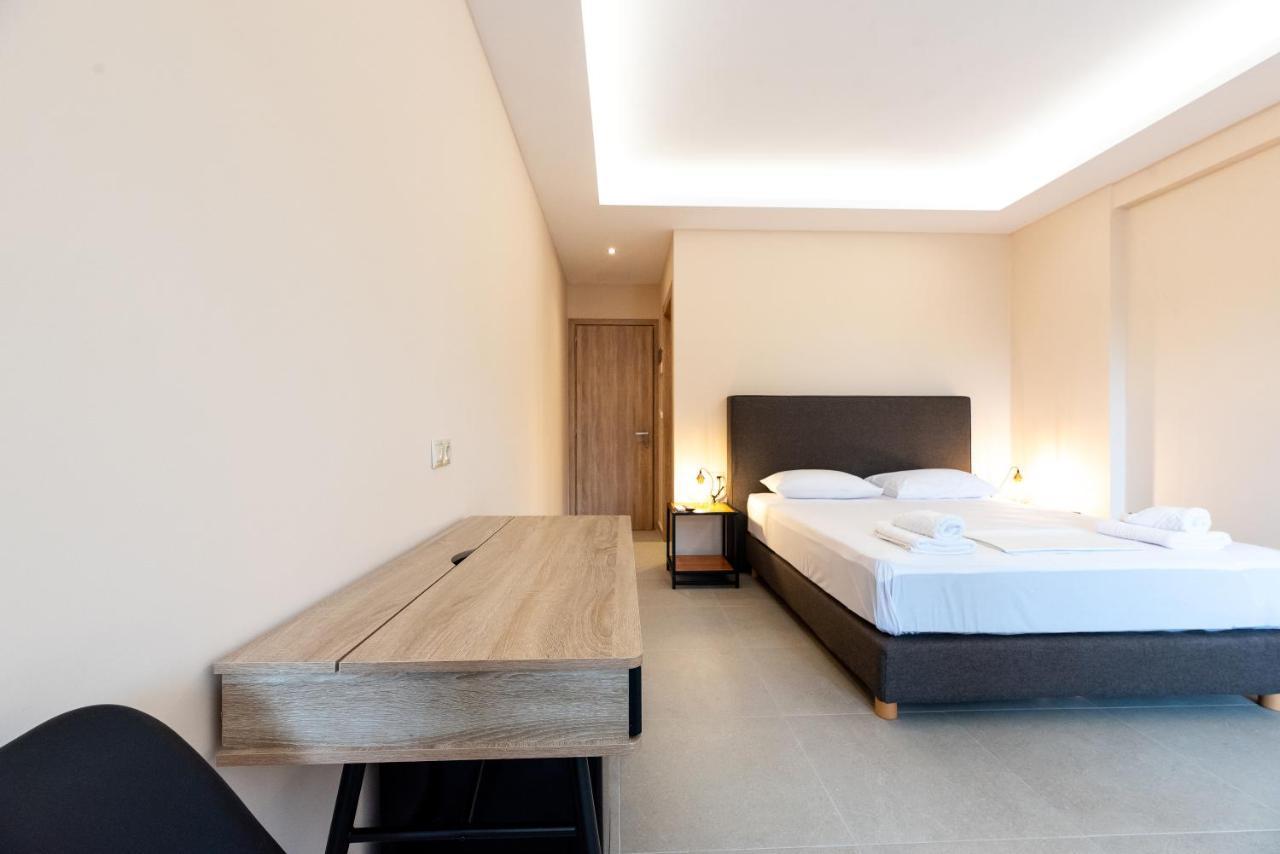 Mini Suites Near Athen'S Airport Free Shuttle From And To Athen'S Airport Szpáta Kültér fotó